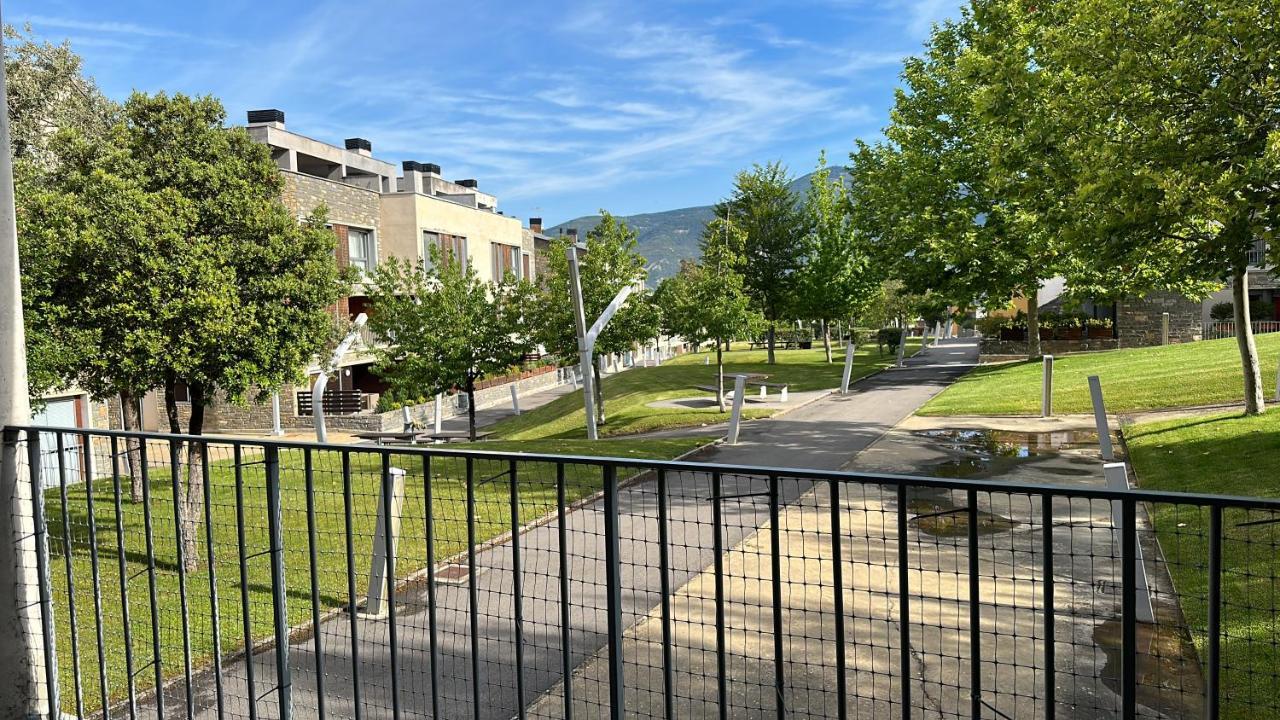Las Margas Mirador Del Valle Huesca Exteriör bild